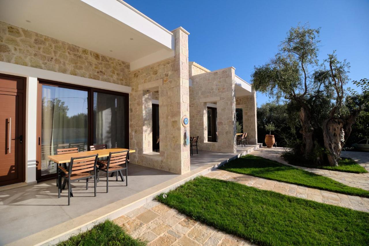Zefiros Luxury Apartments Sívota Екстериор снимка