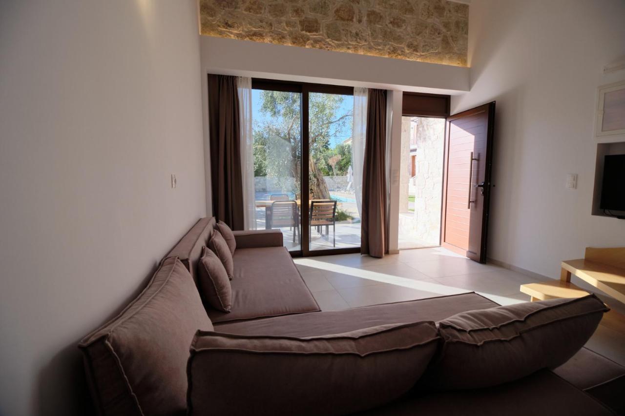 Zefiros Luxury Apartments Sívota Екстериор снимка