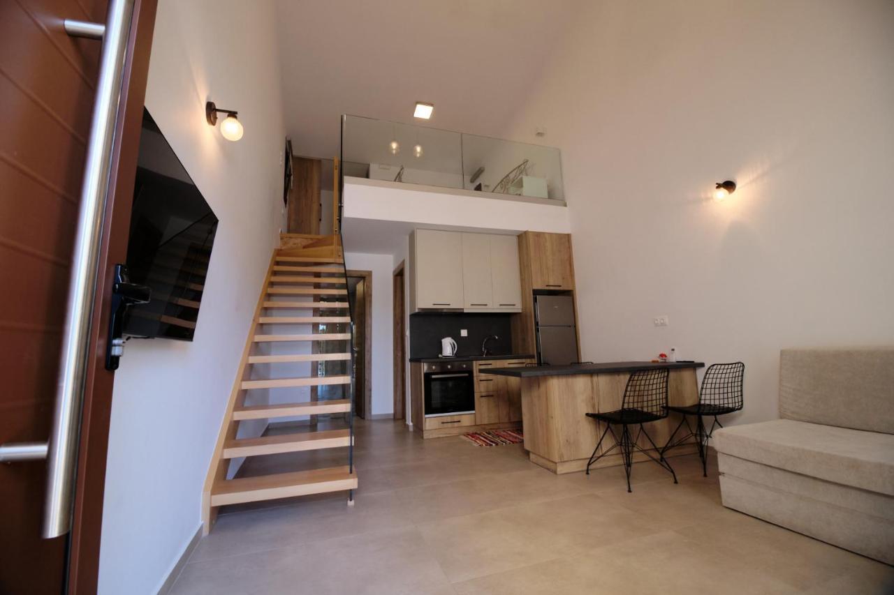 Zefiros Luxury Apartments Sívota Екстериор снимка