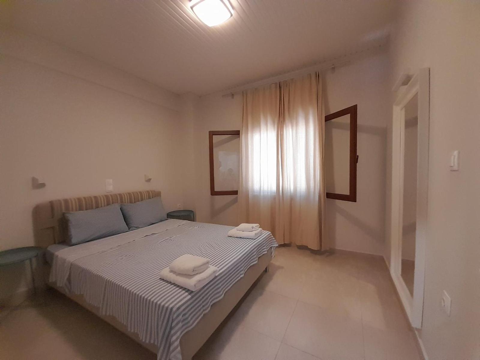 Zefiros Luxury Apartments Sívota Екстериор снимка