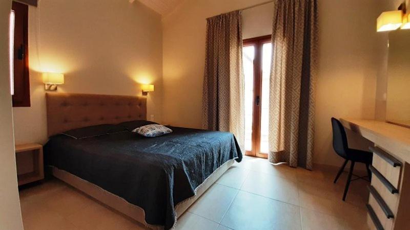 Zefiros Luxury Apartments Sívota Екстериор снимка