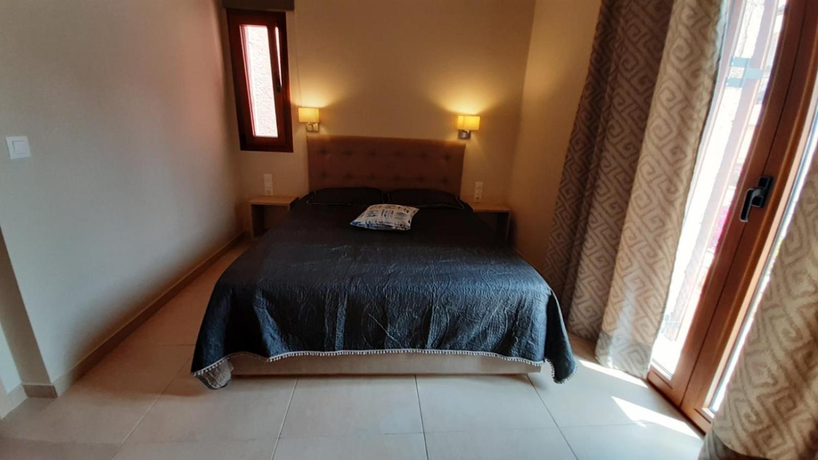 Zefiros Luxury Apartments Sívota Екстериор снимка